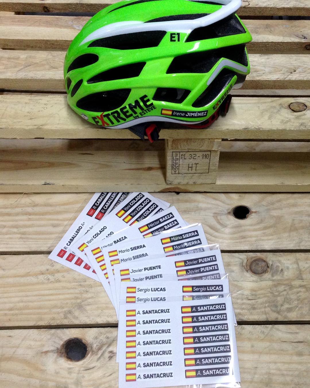 vinilos-fondo-negro-blanco vinilos con fondos blanco y nefro